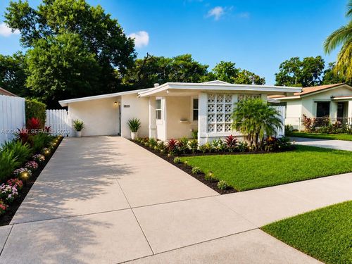 2820 Nw 14th Ct, Fort Lauderdale, FL, 33311-5136 | Card Image