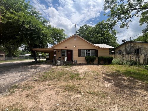 116 E Lipan Dr, Lipan, TX, 76462-2204 | Card Image