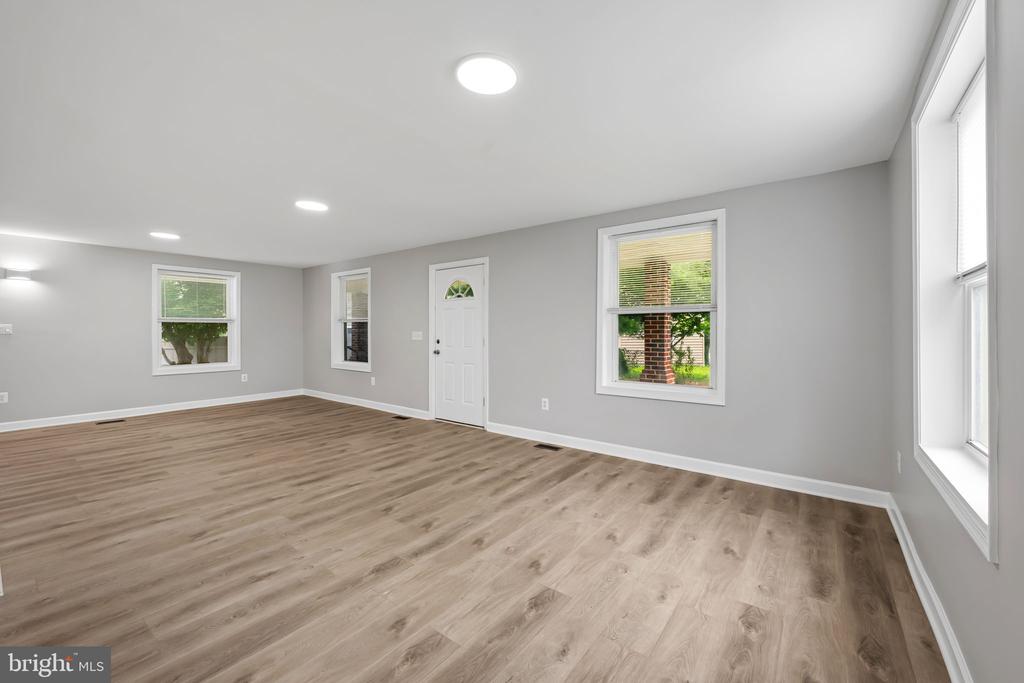 Residential in GWYNN OAK 5