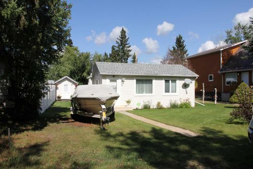 522 1 Street, Home with 2 bedrooms, 1 bathrooms and 3 parking in Loon Lake SK | Card Image