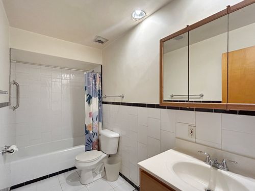 5913 W Montrose Ave, CHICAGO, IL, 60634-1626 | Card Image