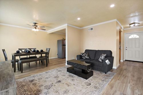 942 5th Street, Vallejo, CA, 94590 | Card Image