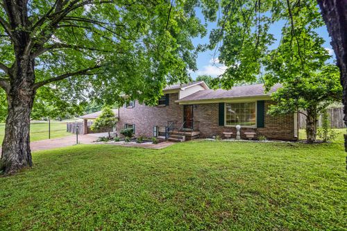 900 Camellia Dr, Columbia, TN, 38401-4639 | Card Image