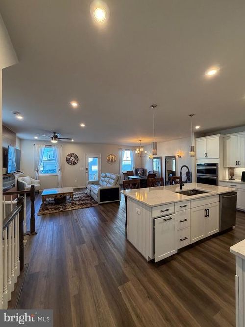 6511 Wild Orchid Ct, FREDERICKSBURG, VA, 22407-7218 | Card Image