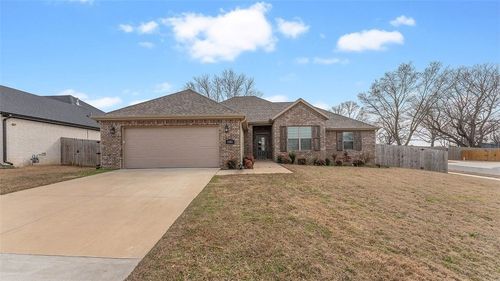 6051 W Mecklin St, Fayetteville, AR, 72704-4025 | Card Image