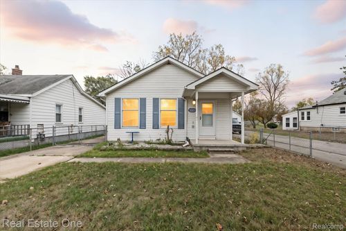 35833 Farragut Ave, Westland, MI, 48186-4209 | Card Image