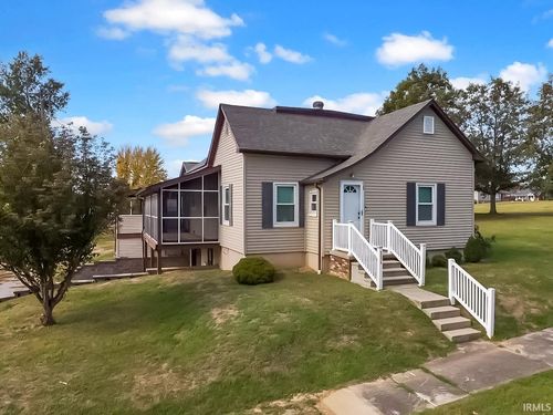 226 N Mulberry Street, Oakland City, IN, 47660 | Card Image