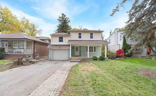 222 Richmond St, Richmond Hill, ON, L4C3Y8 | Card Image