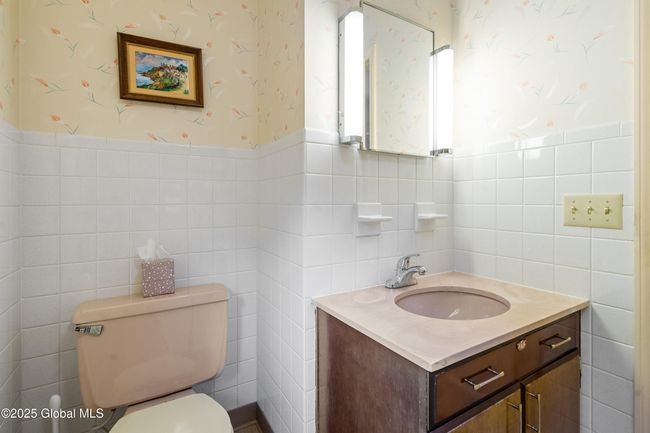 19 Tamarack Ln, House other with 4 bedrooms, 3 bathrooms and 6 parking in Schenectady NY | Image 23