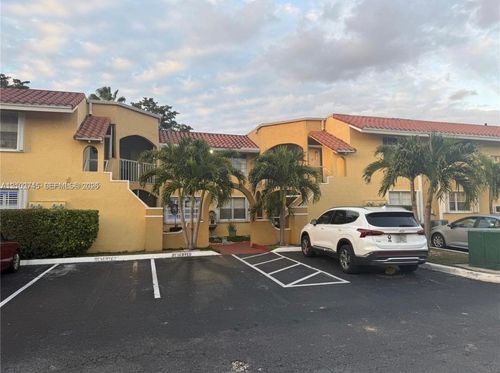 15-15605 Sw 74th Cir Dr, Miami, FL, 33193 | Card Image
