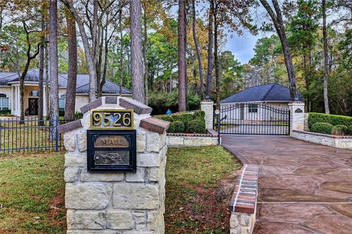 9526 Deer Path Ln, Magnolia, TX, 77354-6938 | Card Image