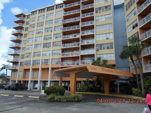 apt-316-2025 Ne 164th St, North Miami Beach, FL, 33162-4156 | Card Image