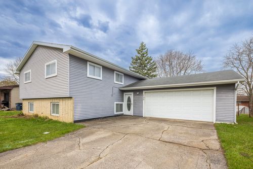133 Crestwood Dr, Michigan City, IN, 46360-7704 | Card Image