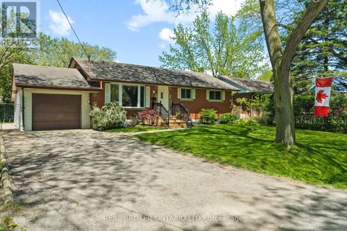 8 Goldsmith Ave, St. Catharines, ON, L2M2V8 | Card Image