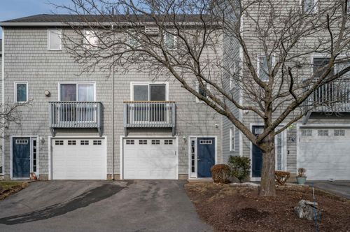 36 Profile Circle, Nashua, NH, 03063 | Card Image