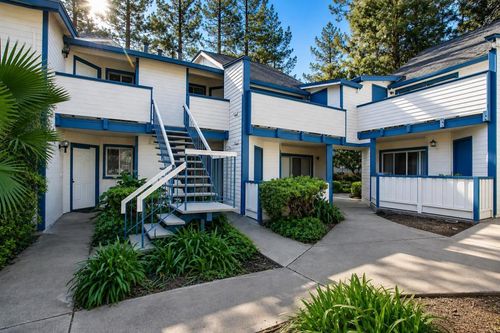 46852 Winema Cmn, Fremont, CA, 94539-7904 | Card Image