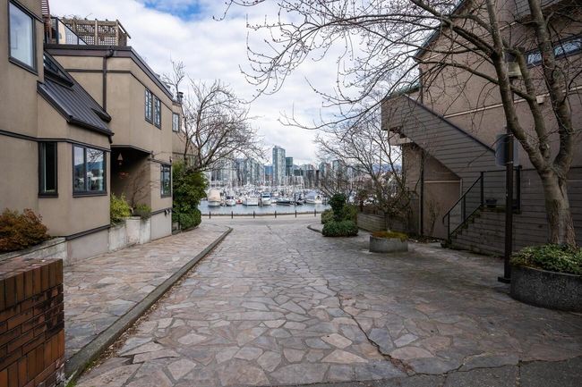 815 Sawcut, Townhouse with 2 bedrooms, 1 bathrooms and 1 parking in Vancouver BC | Image 20