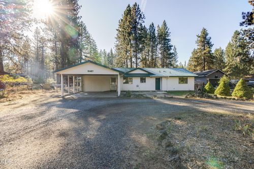 19487 Baker Rd, Bend, OR, 97702-7930 | Card Image