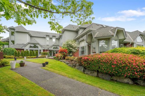 101-10431 Resthaven Dr, Sidney, BC, V8L3H6 | Card Image