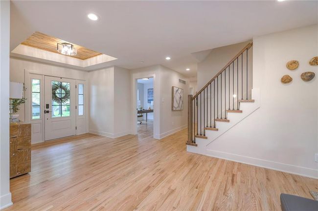 10314 Sagamore Ln, House other with 6 bedrooms, 5 bathrooms and null parking in Leawood KS | Image 6