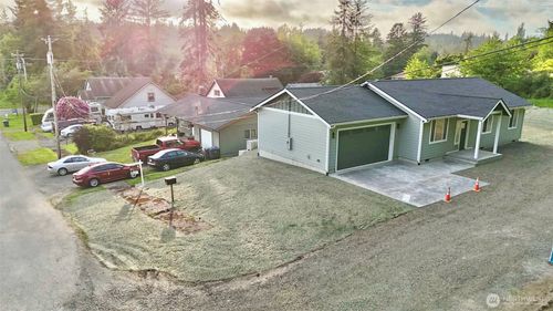 1122 Tecumseh St, Aberdeen, WA, 98520-2234 | Card Image