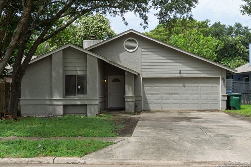 13207 Larkwalk St, San Antonio, TX, 78233-5021 | Card Image
