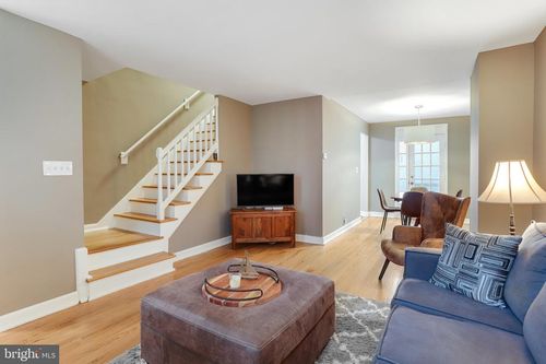 2803 S Columbus St, ARLINGTON, VA, 22206-1410 | Card Image