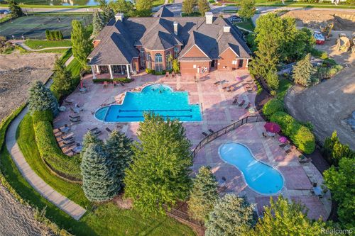 1569 E Lakeview Ln, Canton, MI, 48187-6625 | Card Image