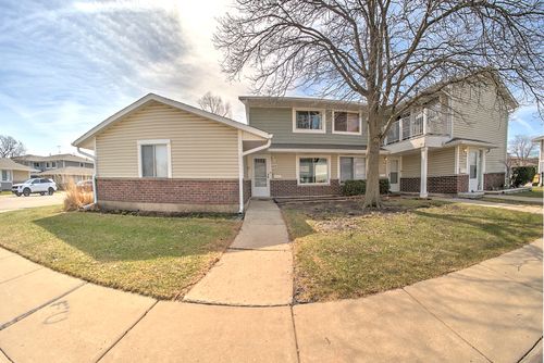 6028 Kit Carson Dr, Hanover Park, IL, 60133-4942 | Card Image