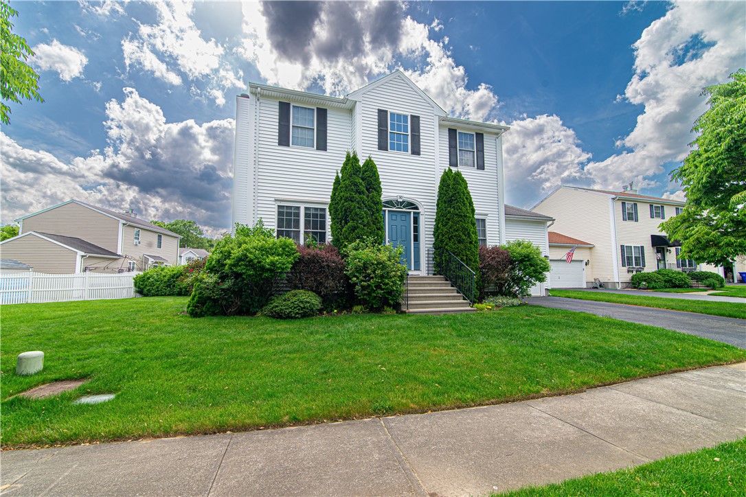 Carousel Dr, Riverside, RI 02915