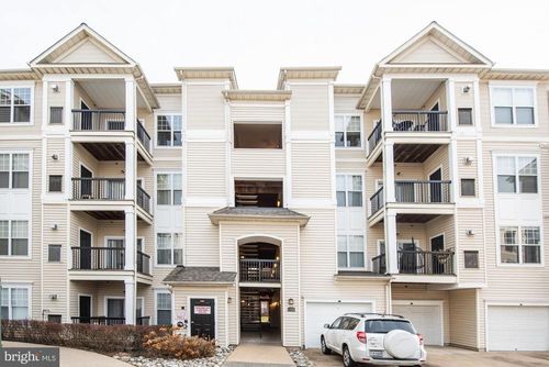 5-311-11329 Aristotle Dr, FAIRFAX, VA, 22030-0903 | Card Image