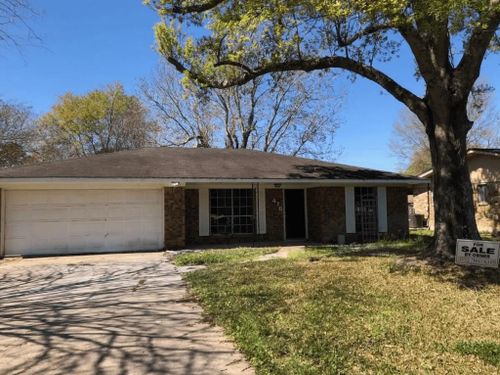 416 Nancy Dr, Bridge City, TX, 77611-3747 | Card Image