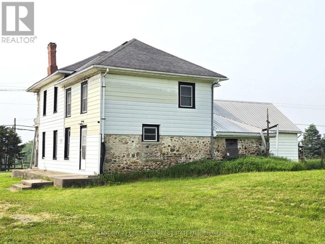 4893 Old Highway 2 Highway, Home with 4 bedrooms, 2 bathrooms and 9 parking in Belleville (Belleville Ward) ON | Image 8