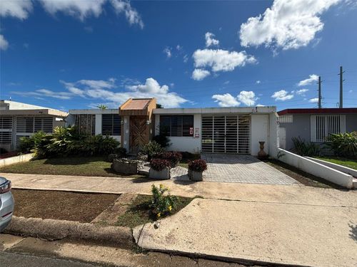 B-13 A E STREET Ciudad Universitaria Dev, TRUJILLO ALTO, PR, 00976 | Card Image