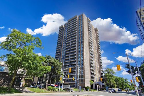 401-135 Marlee Ave, Toronto, ON, M6B4C6 | Card Image