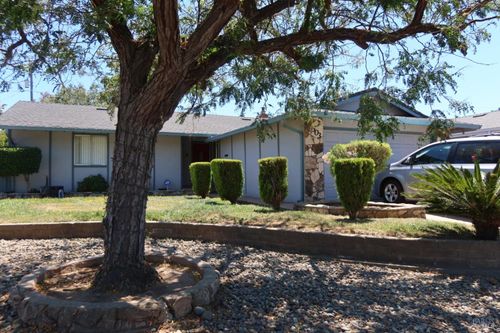 303 Dahlia Street, Fairfield, CA, 94533 | Card Image