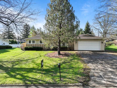 1718 Hillcrest Drive, Lake Geneva, WI, 53147 | Card Image