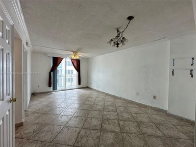 1106 - 6969 Collins Ave, Condo with 1 bedrooms, 1 bathrooms and null parking in Miami Beach FL | Image 2