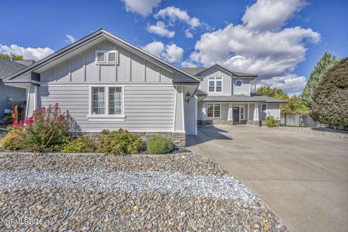1724 Pinoak Lane, Carson City, NV, 89703 | Card Image