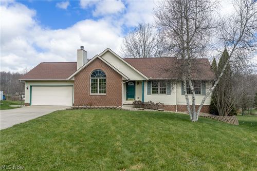 1389 N Milburn Square Ne, Bolivar, OH, 44612 | Card Image