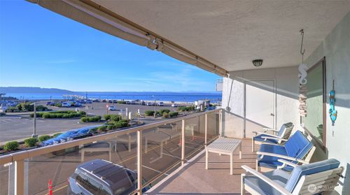 1b-22222 Dock Ave S, Des Moines, WA, 98198-4617 | Card Image