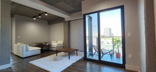 601-58 Elm St, Newark, NJ, 07105-1311 | Card Image