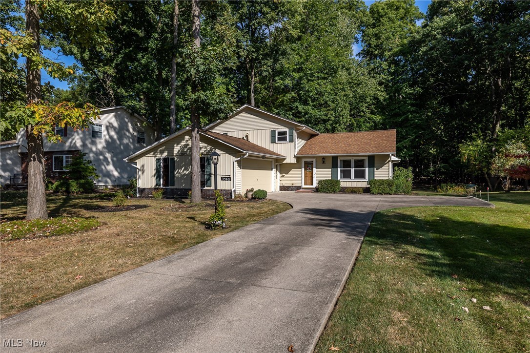 Canterbury Dr, Brunswick, OH 44212
