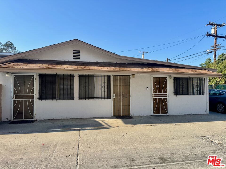 Residential Income in Long Beach 5