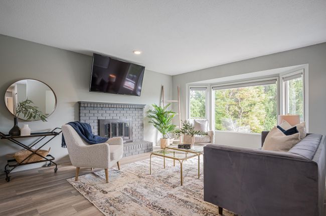 21135 95 A Avenue, House other with 5 bedrooms, 3 bathrooms and 7 parking in Langley BC | Image 3