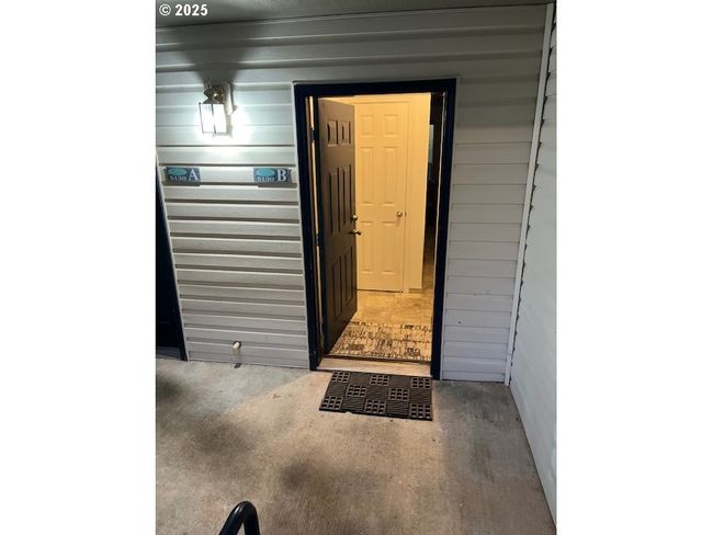 B - 5130 Sw Multnomah Blvd, Condo with 2 bedrooms, 2 bathrooms and null parking in Portland OR | Image 4