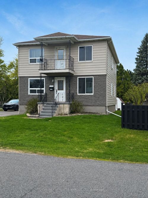 123 New St, Cornwall, ON, K6H3G1 | Card Image