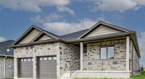 625 Winchester Ave S, Listowel, ON, N4W0J9 | Card Image