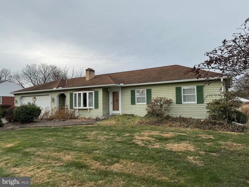 320 Crestline Dr, WILLOW STREET, PA, 17584-9409 | Card Image