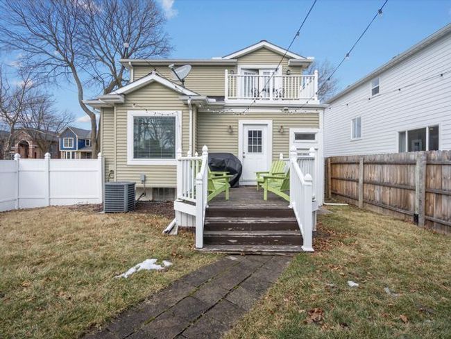 Back Deck/Backyard | Image 19